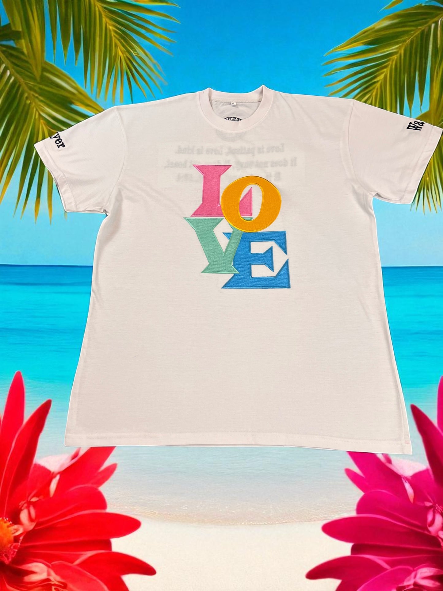 L O V E -- T-Shirt